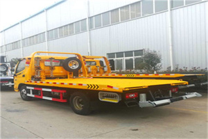 武定附近拖车救援搭电