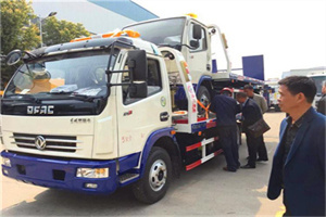 武定汽车道路救援拖车价格